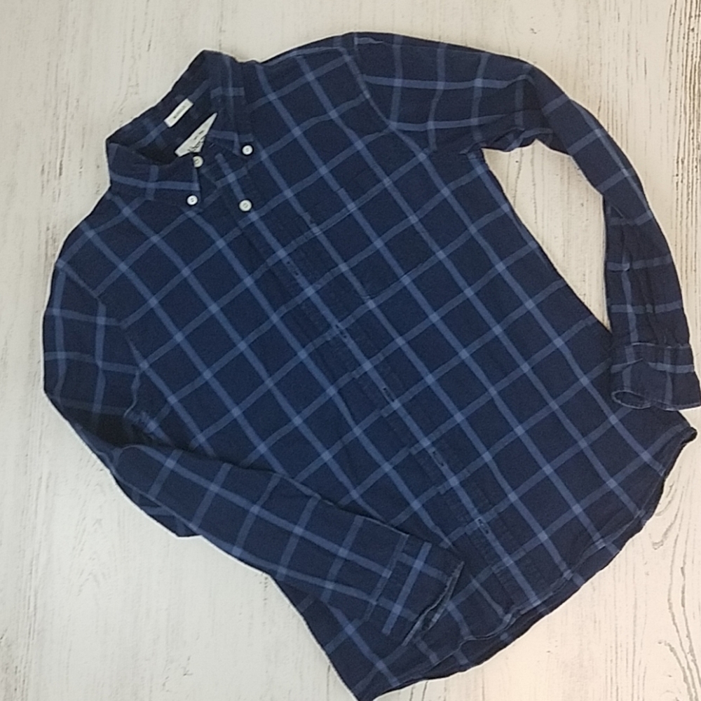 Abercrombie & Fitch Muscle Button Down Shirt